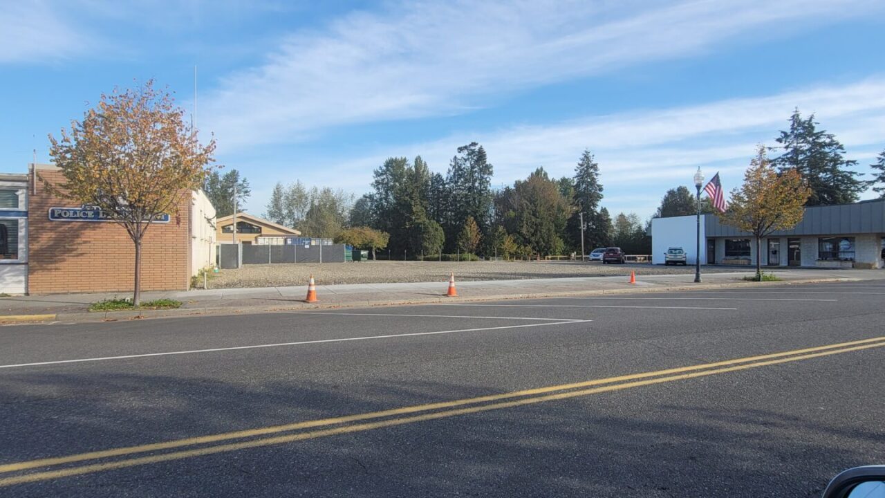 BLAINE CITY HALL DEMOLITION Reichhardt & Ebe